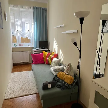 Przy Targach Poznanskich Nr 1 ,lozko Dlugosc 190cm * Πόζναν