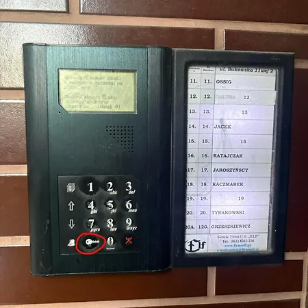 Przy Targach Poznanskich Nr 1 ,lozko Dlugosc 190cm Pansiyon *